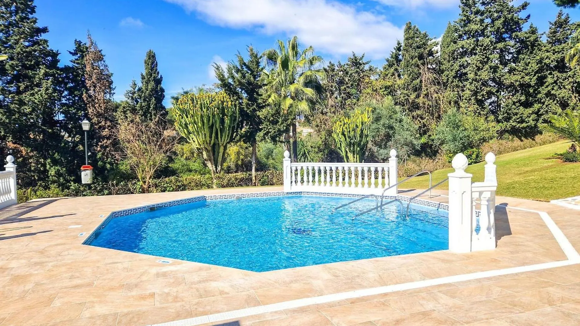 Modern 2 Bed Apartment Riviera Close To The Beach MIJAS COSTA Spain